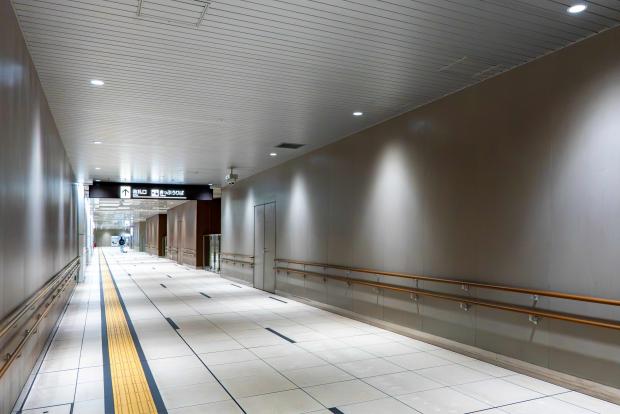 箕面船場阪大前駅構外コンコース