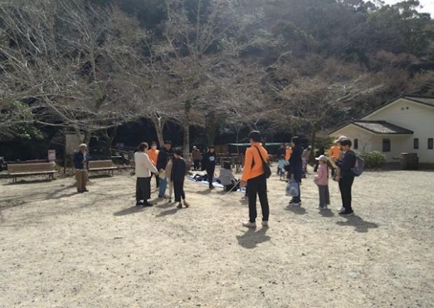 R7春こ　瀧安寺前広場