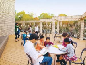 中央図書館テラスの様子