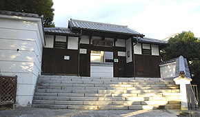 武道館の正面