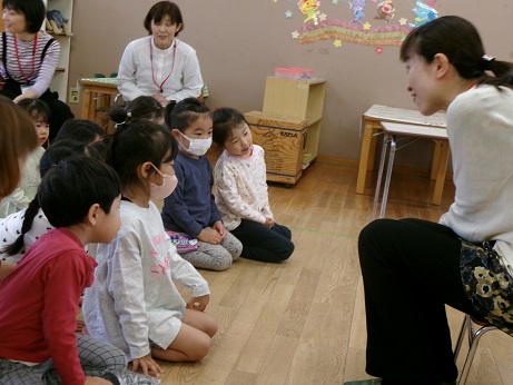 お話会年少