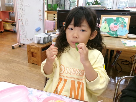 一口食べてみる